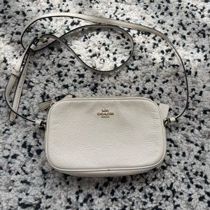 Coach shoulder bag. Small